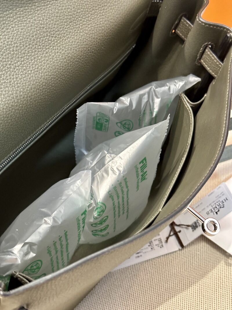 Hermès Kelly 32 Togo Vert Gris Silver Hardware - Image 6