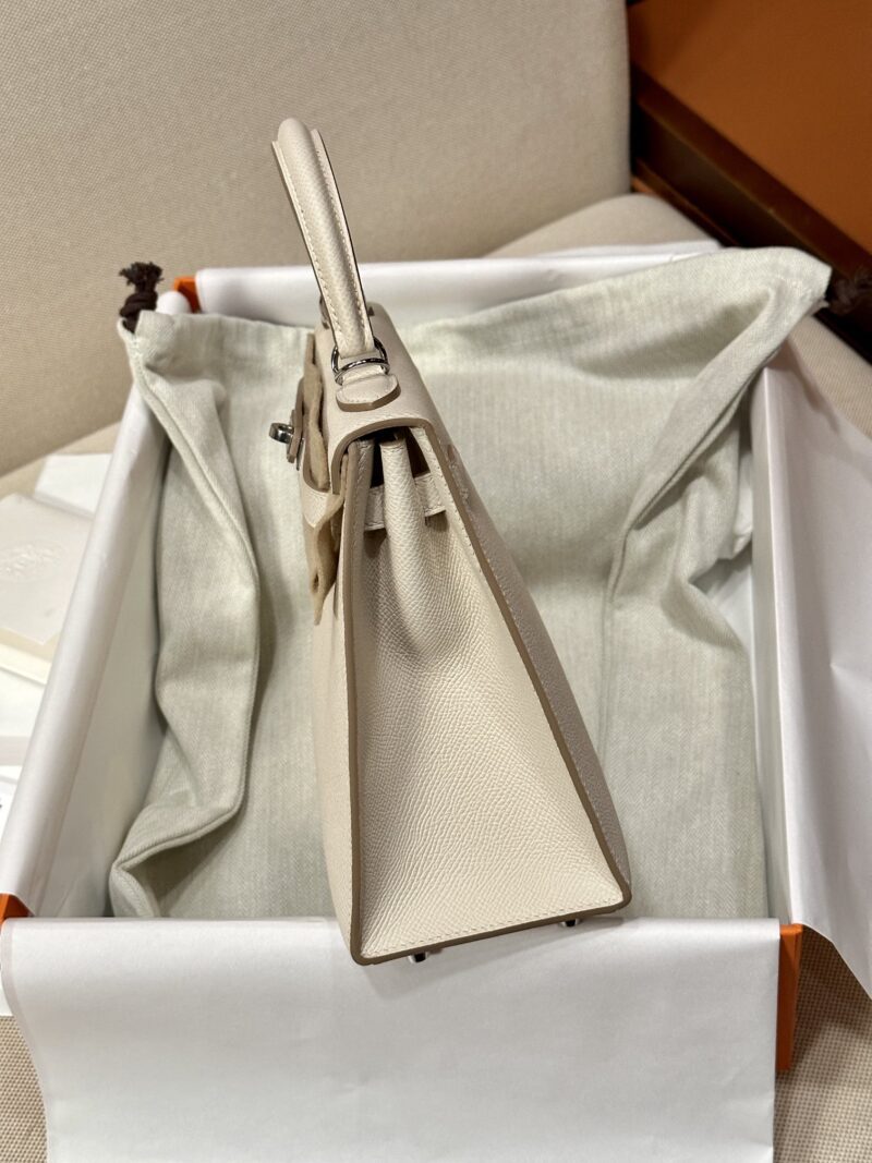 Hermès Kelly 25 Epsom Craie Gold Hardware - Image 6
