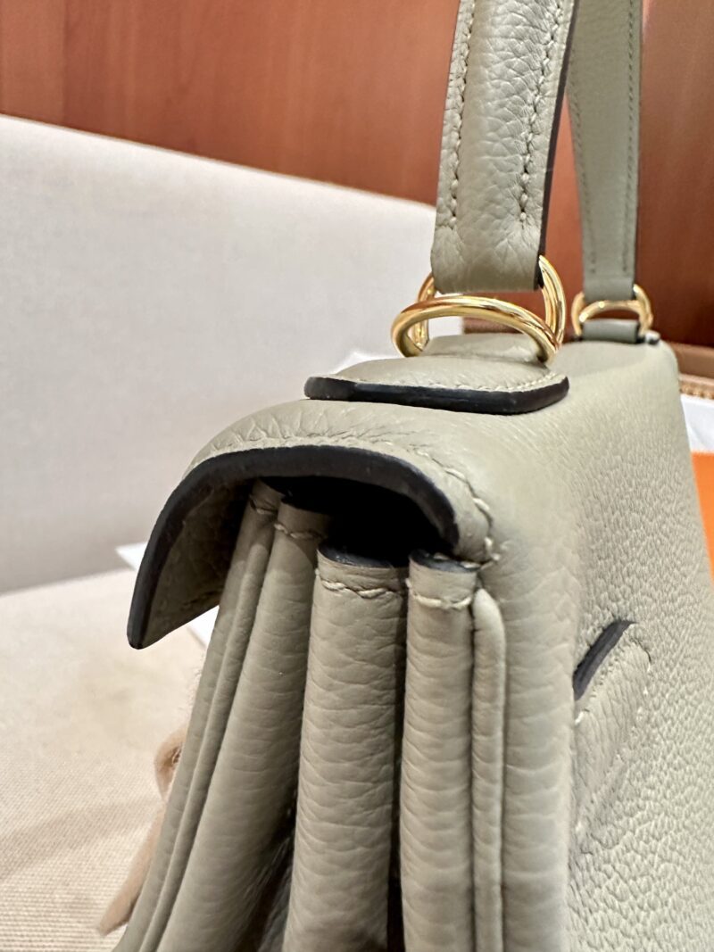 Hermès Kelly 28 Togo Sauge, Gold Gold Hardware - Image 7