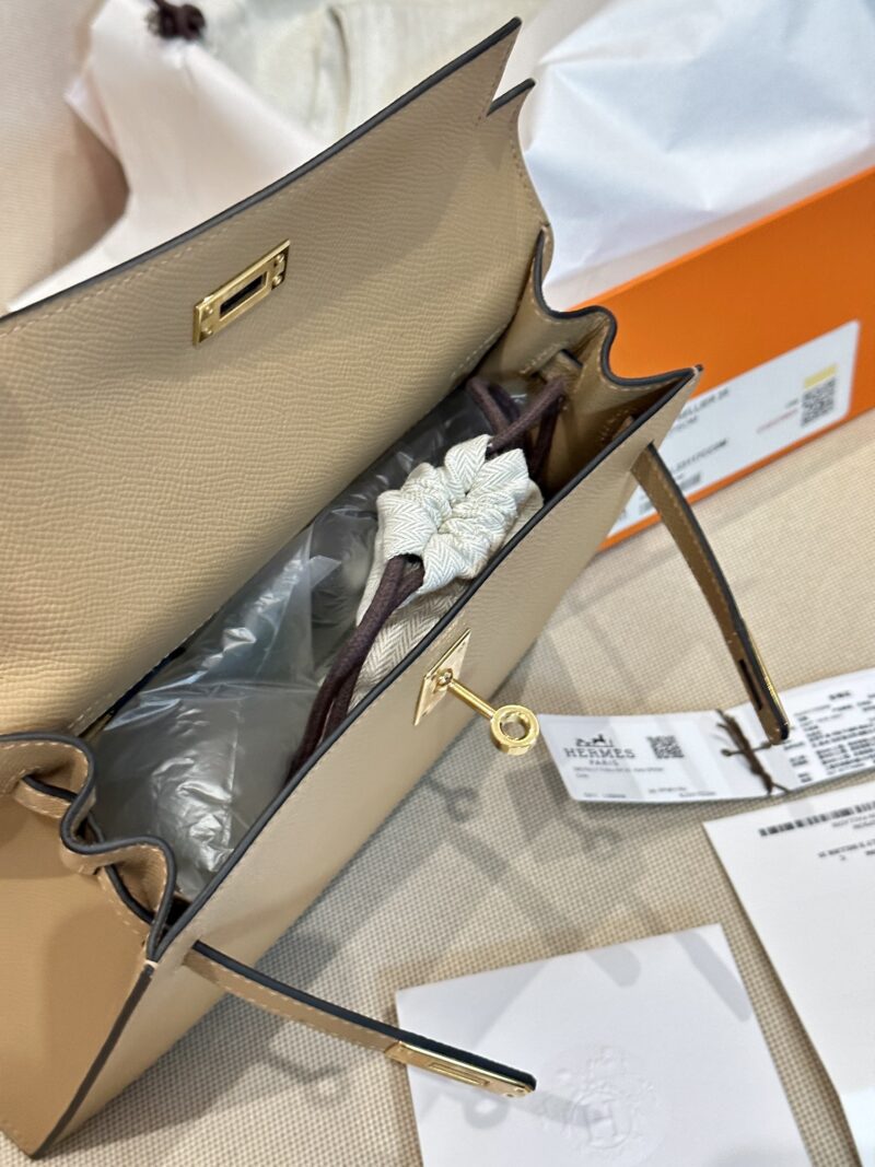 Hermès Kelly 25 Epsom Chai, Gold Gold Hardware - Image 6