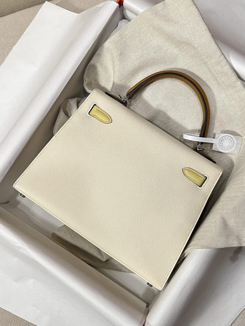 Hermès Kelly 25 Epsom Nata, Jaune Poussin, Sesame Silver Hardware - Image 4
