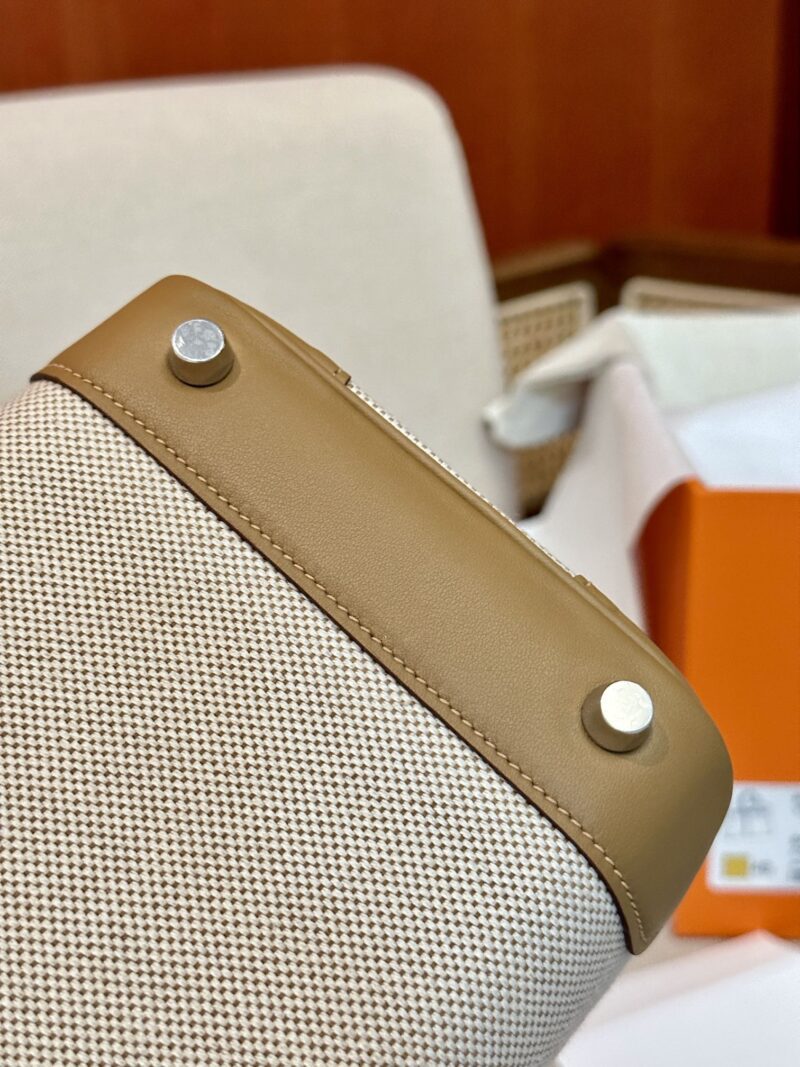 Hermès Birkin 30 Biscuit, Canvas Beige Togo Palladium Hardware - Image 2