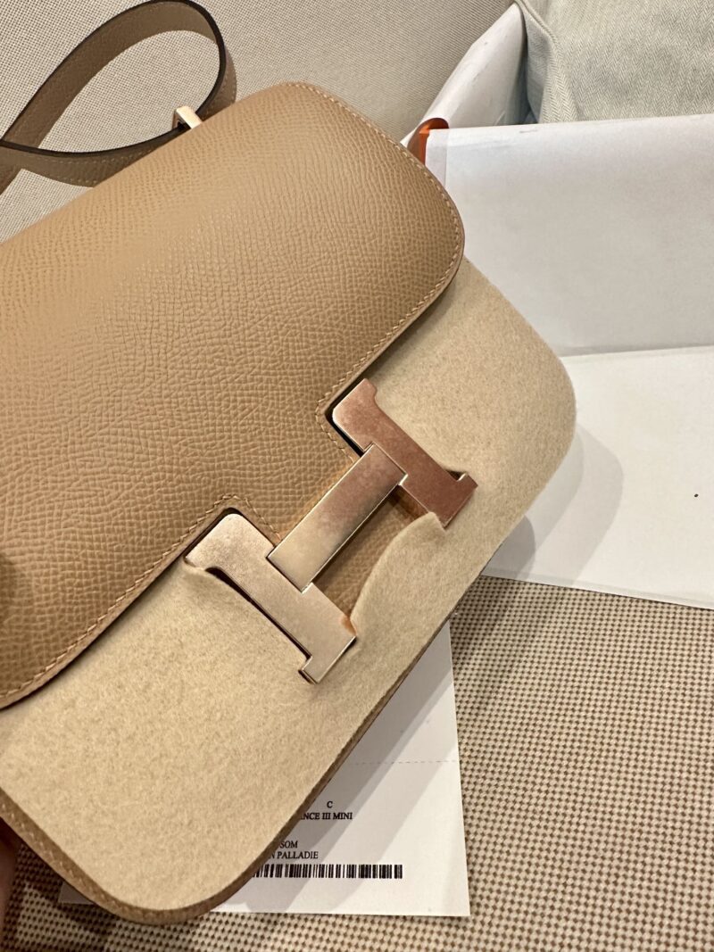 Hermès Constance 19 Chai, Rose Gold Epsom Gold Hardware - Image 3