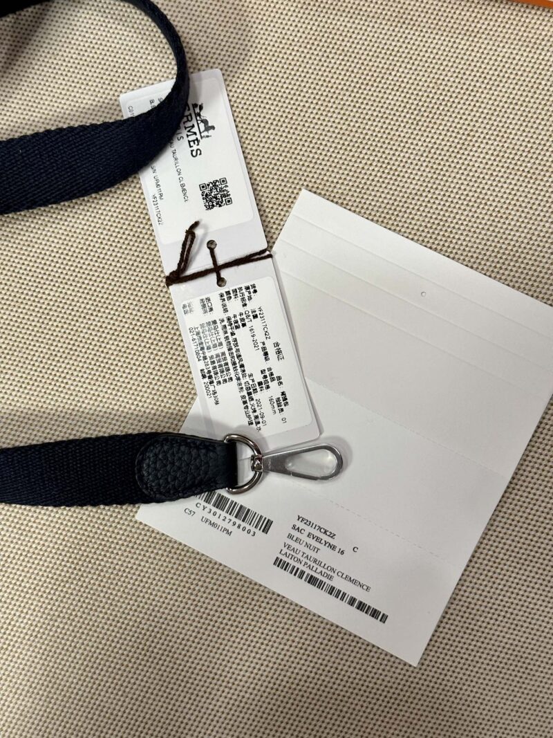Hermès Mini Evelyne 16 Taurillon Clemence Blue Nuit Silver Hardware - Image 16