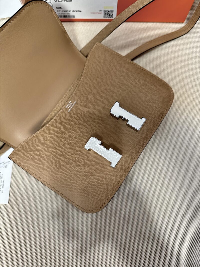 Hermès Constance 18 Chai, White Enamel Epsom Palladium Hardware - Image 4