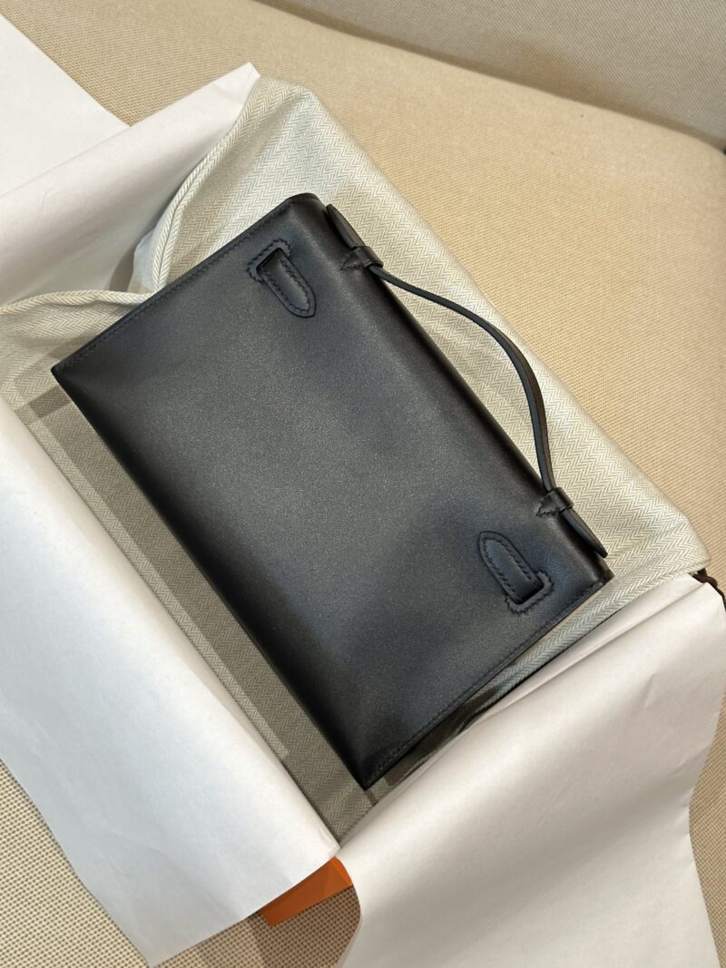 Hermès Kelly Pochette Noir, Rose Gold Swift Gold Hardware