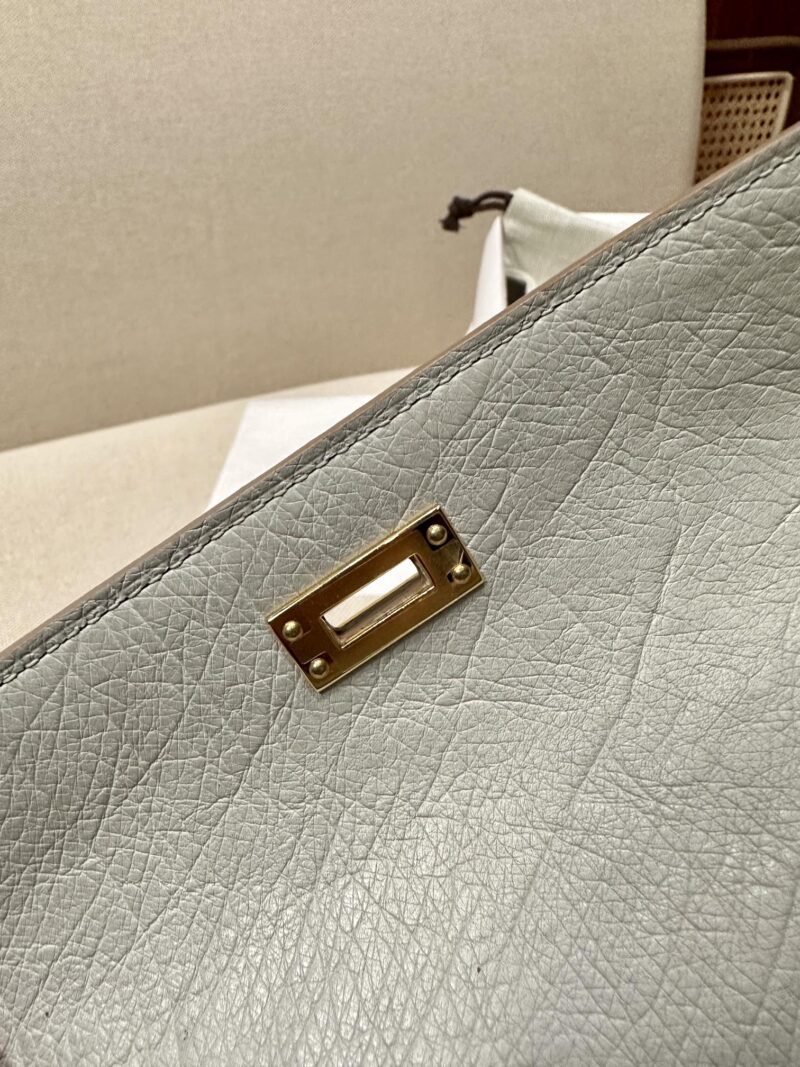 Hermès Kelly Pochette Gris Pearl Ostrich Gold Hardware