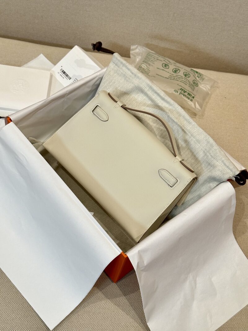 Hermès Kelly Pochette Craie Swift Palladium Hardware