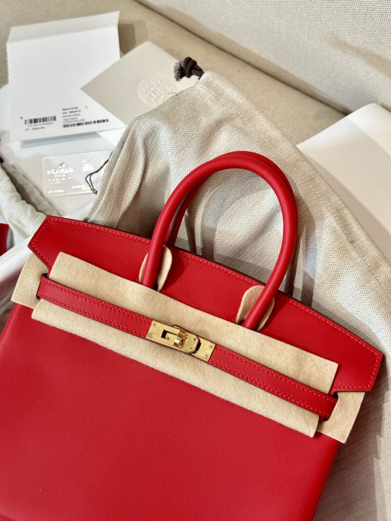 Hermès Birkin 25 Rouge Coeur Swift Gold Hardware - Image 3