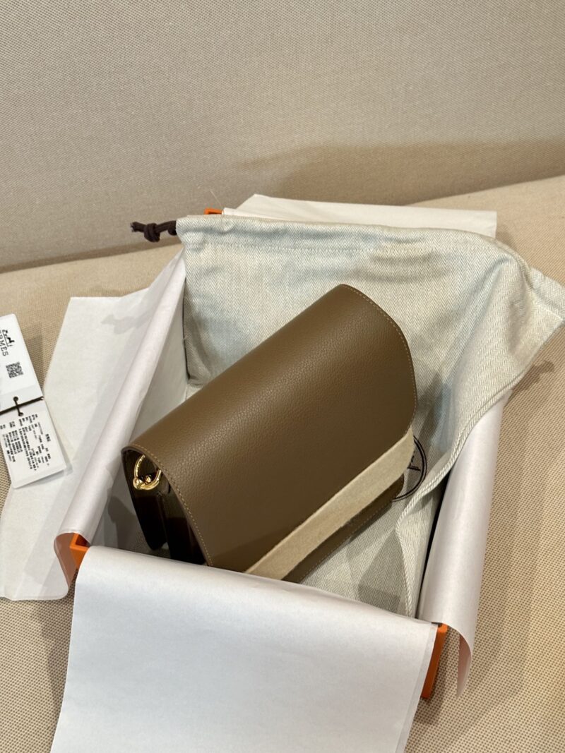 Hermès Roulis 18 Evercolor Beige Weimer Gold Hardware - Image 7