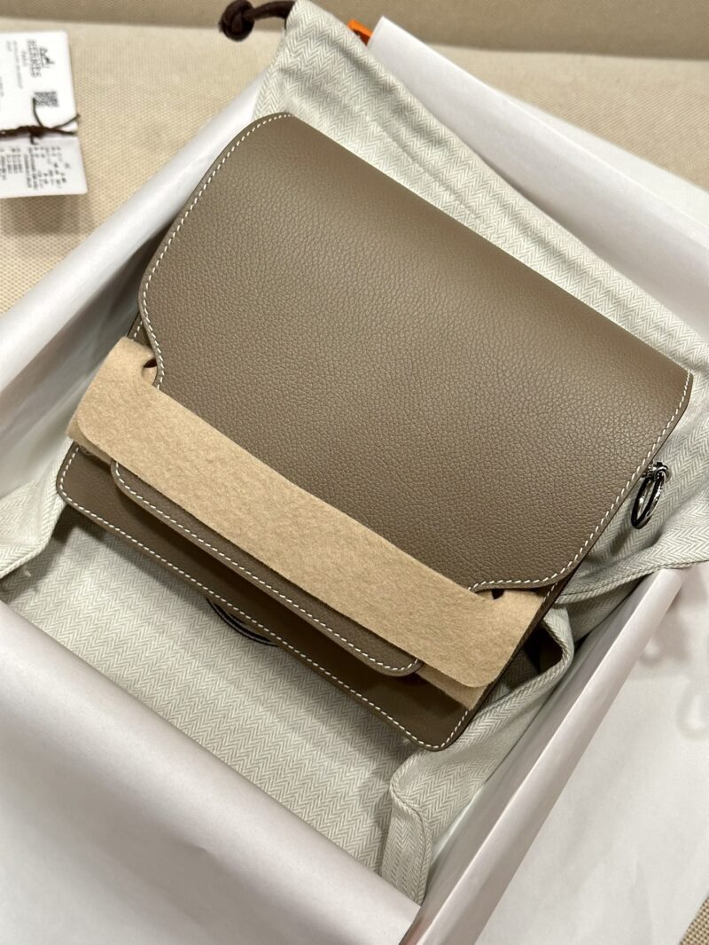 Hermès Roulis 18 Evercolor Silver Silver Hardware - Image 6