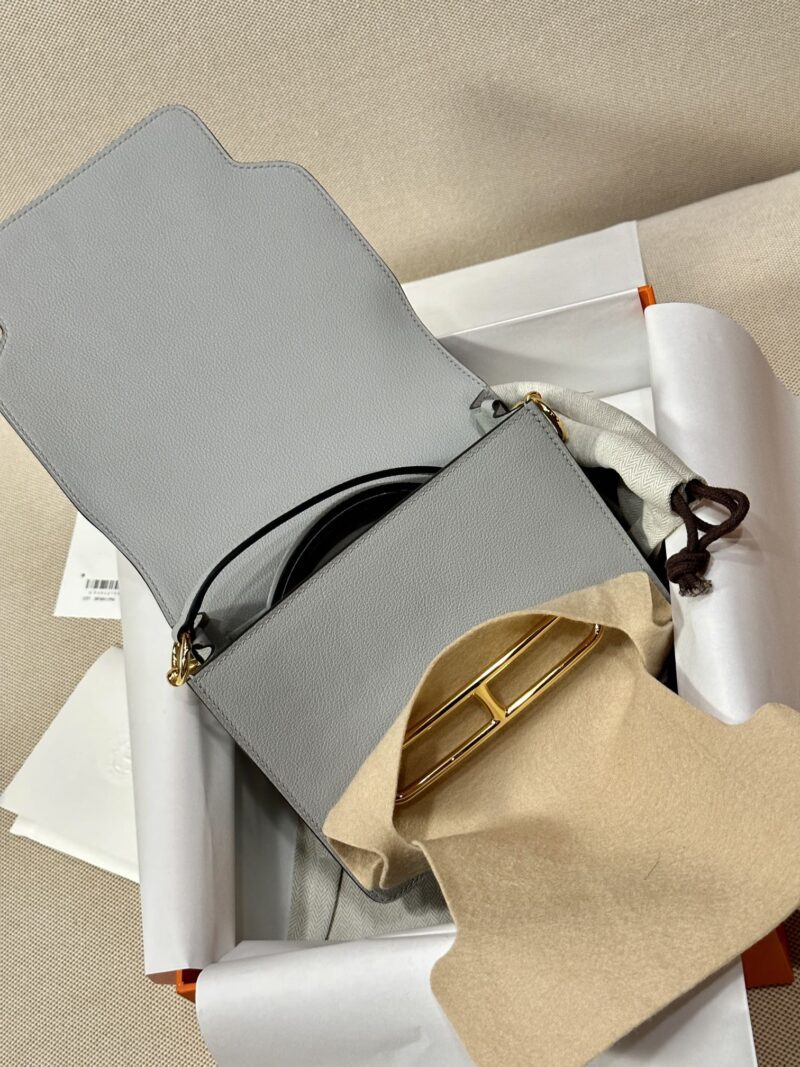 Hermès Roulis 19 Evercolor Blue Glacier Gold Hardware - Image 6