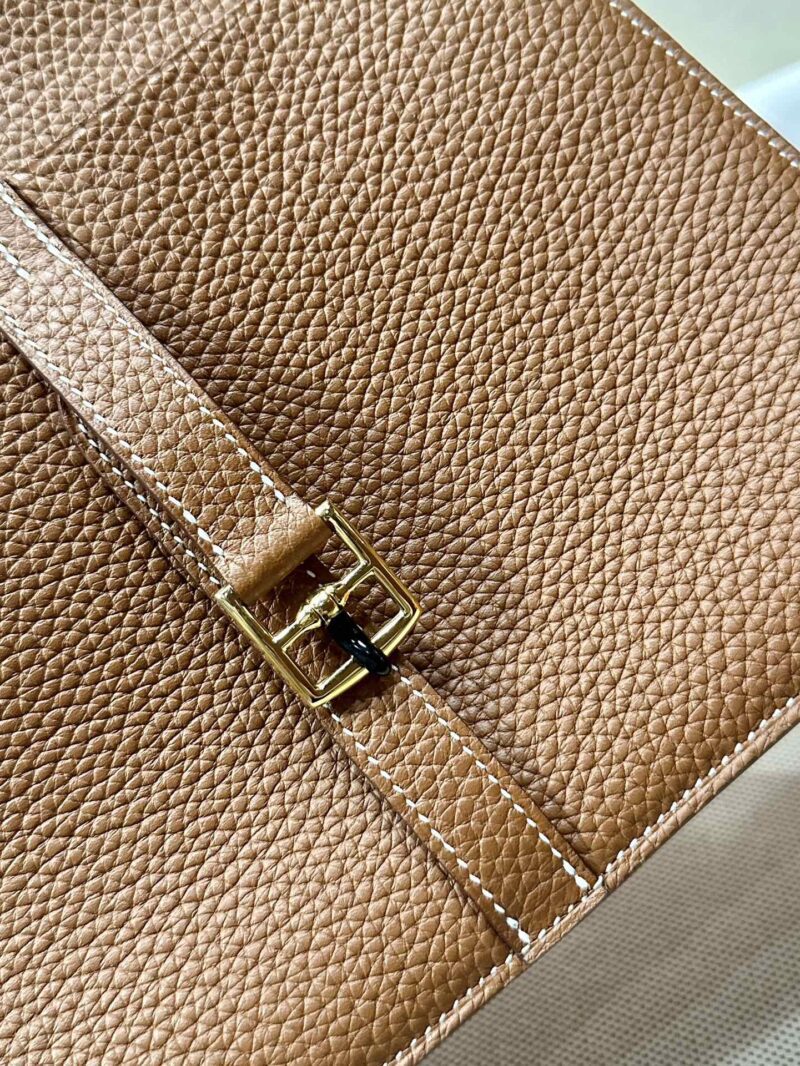 Hermès Halzan 25 Taurillon Clemence & Swift Gold Gold Hardware - Image 6