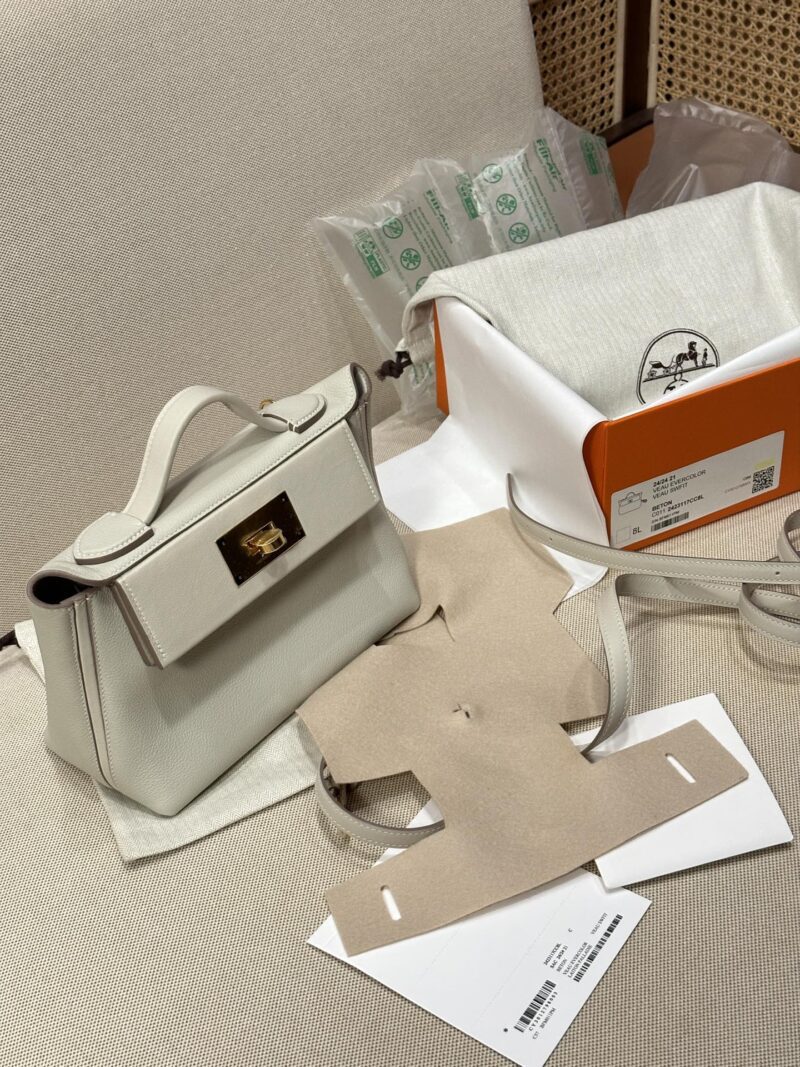 Hermès Mini Kelly 2424 Evercolor & Swift Beton Gold Hardware - Image 6