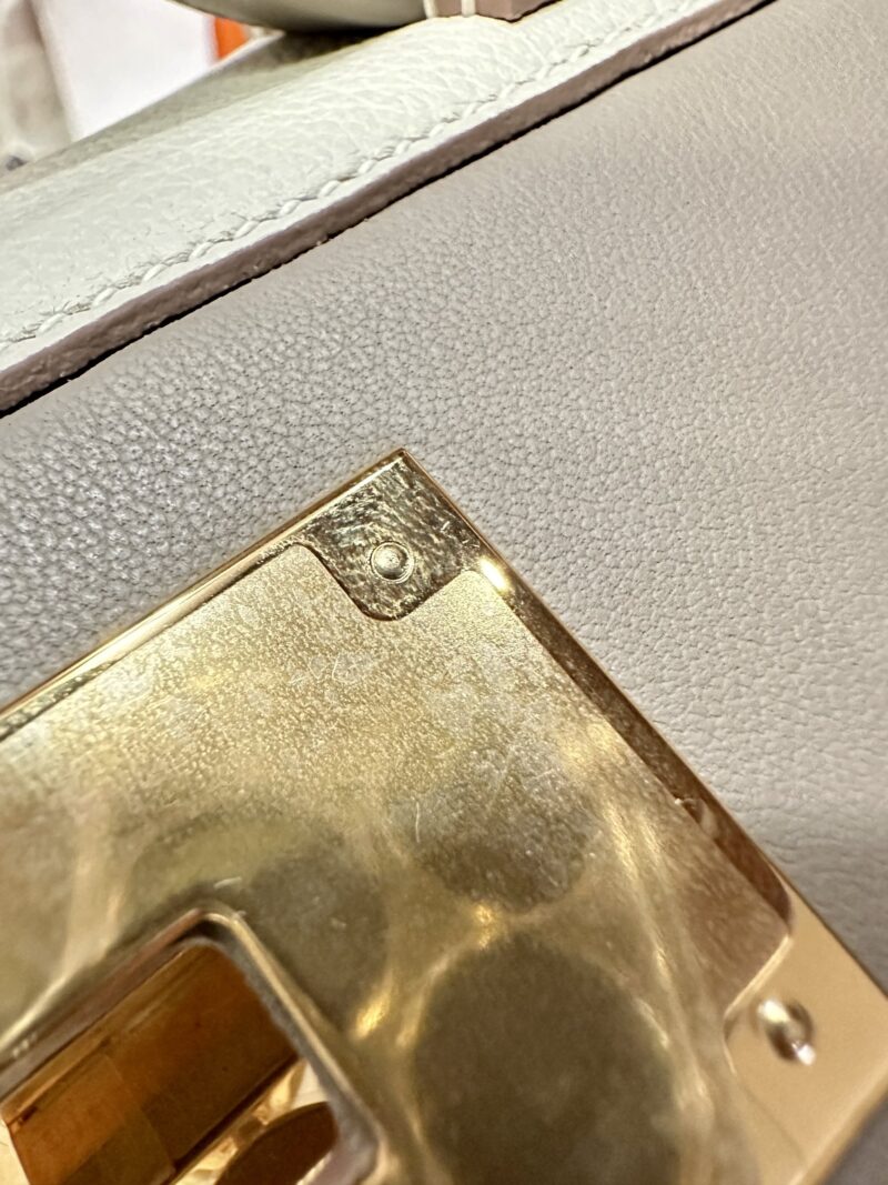 Hermès Mini Kelly 2424 Evercolor & Swift Craie & Gris Asphalt Gold Hardware - Image 16