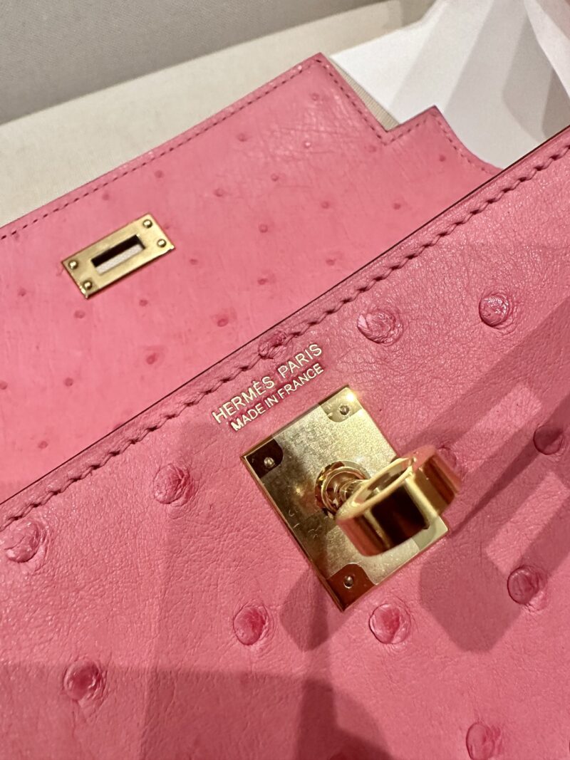 Hermès Kelly Danse 22 Ostrich Rose Bubble Gold Hardware - Image 9