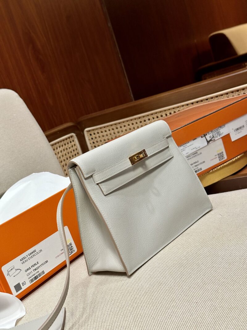 Hermès Kelly Danse 22 Evercolor Gris Pearl Gold Hardware - Image 4