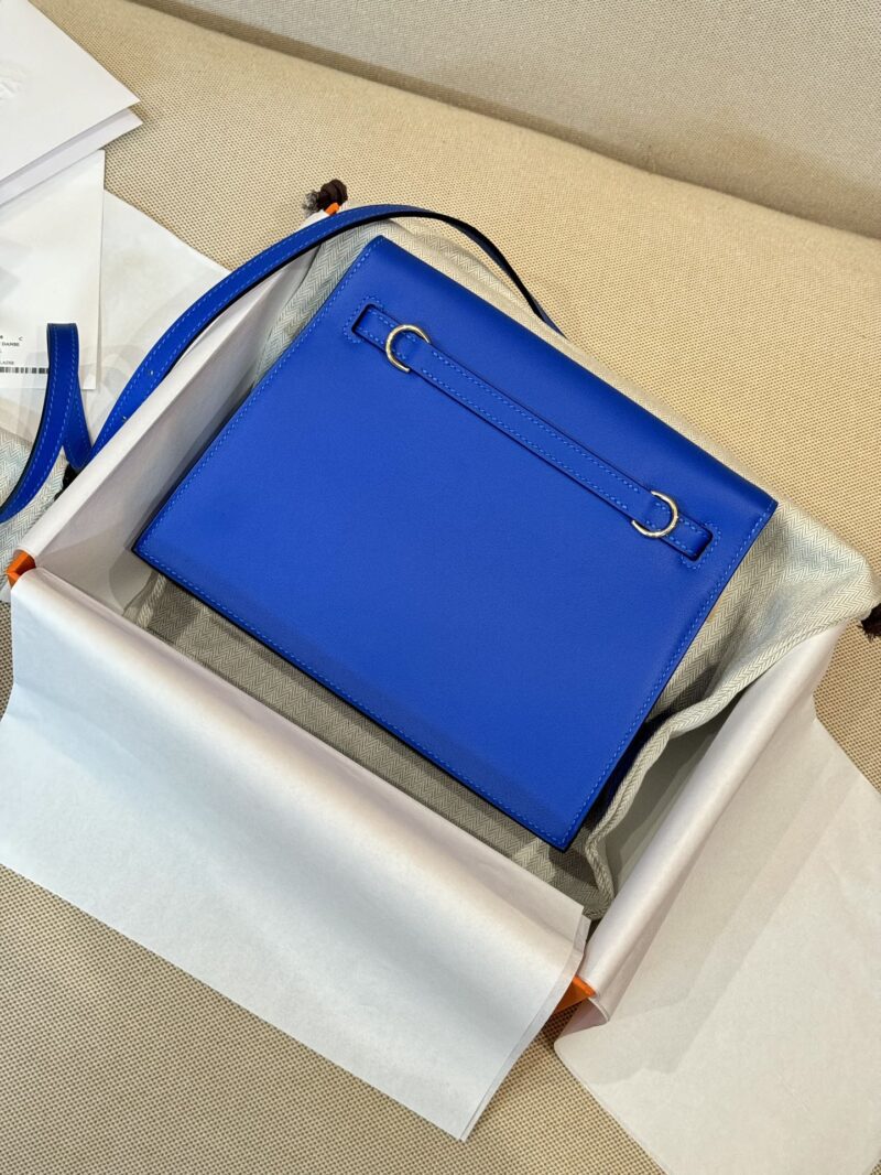 Hermès Kelly Danse 22 Swift Blue Royal Gold Hardware - Image 9