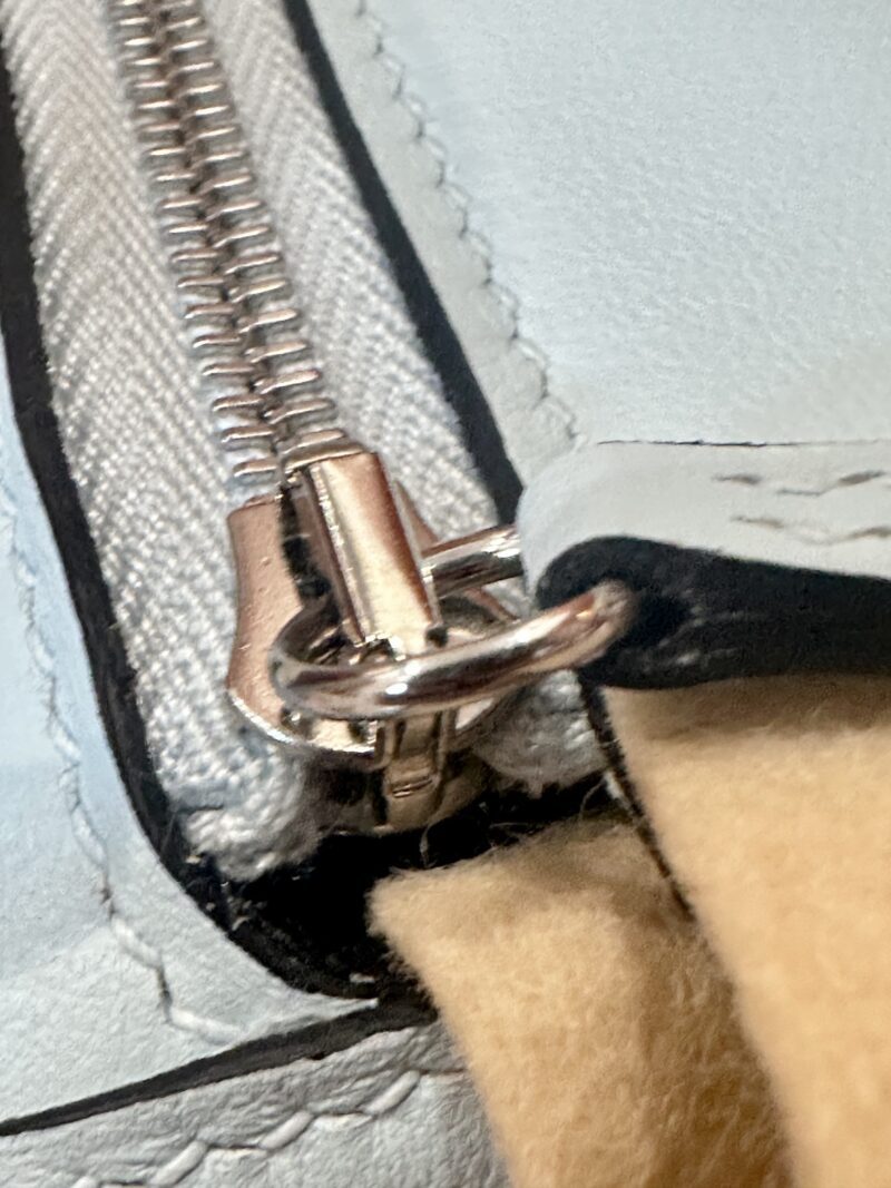 Hermès Lindy 26 Swift Blue Brume Gold Hardware - Image 7