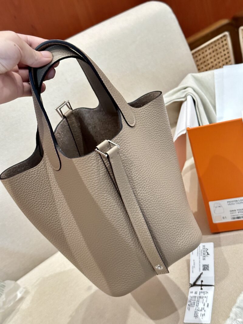 Hermès Picotin 18 Clemence Gris Tourterelle Silver Hardware - Image 2