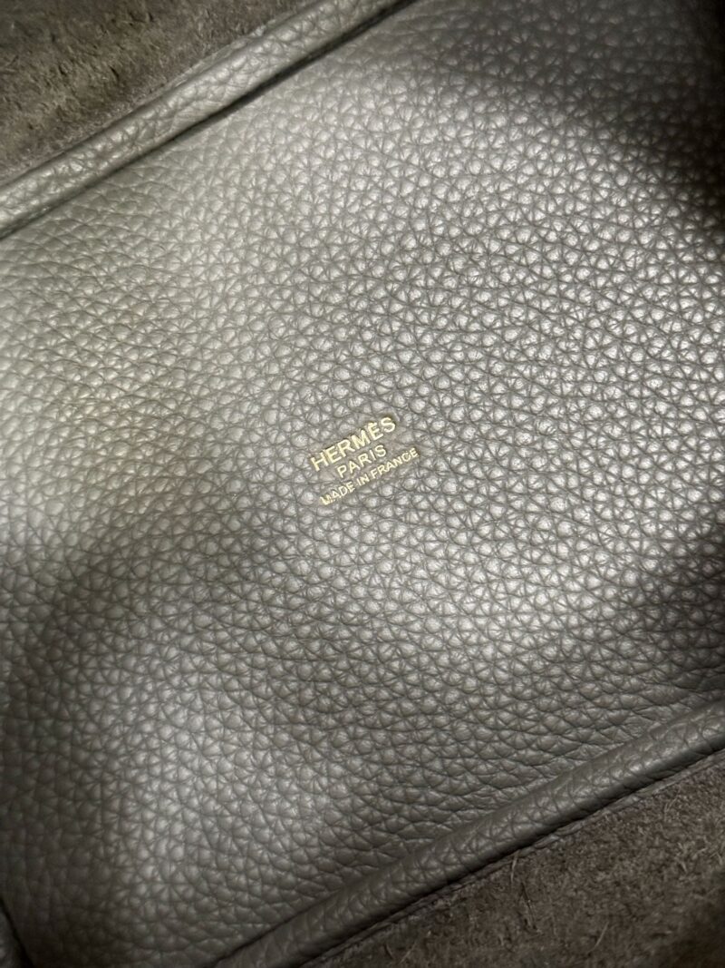 Hermès Picotin 18 Taurillon Clemence Gris Meyer Gold Hardware - Image 5