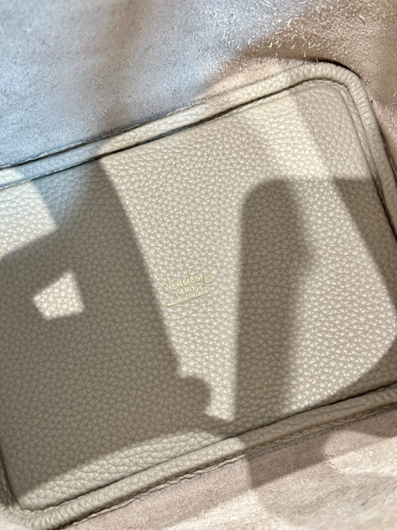 Hermès Picotin Touch 18 Taurillon Clemence & Matte Alligator Gris Pearl Gold Hardware - Image 6