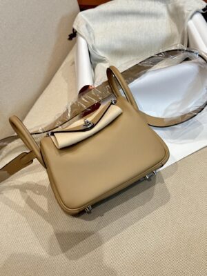Hermès Mini Lindy 20 Swift Chai & Mauve Sylvestre Silver Hardware