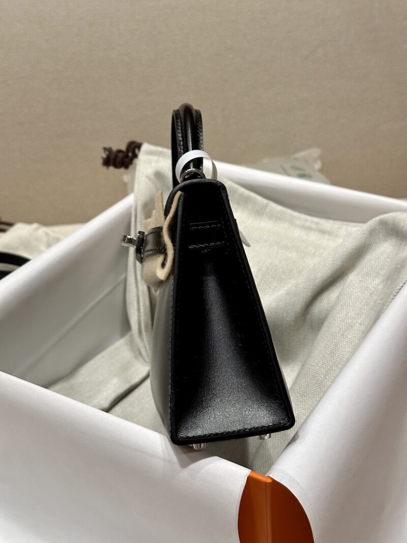 Hermès Mini Kelly Box Noir Silver Hardware - Image 4