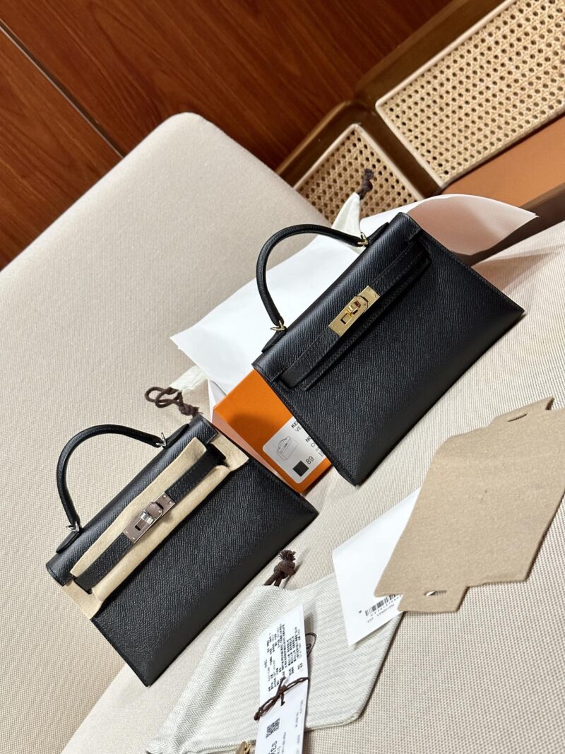 Hermès Mini Kelly Epsom Noir Gold Hardware - Image 7