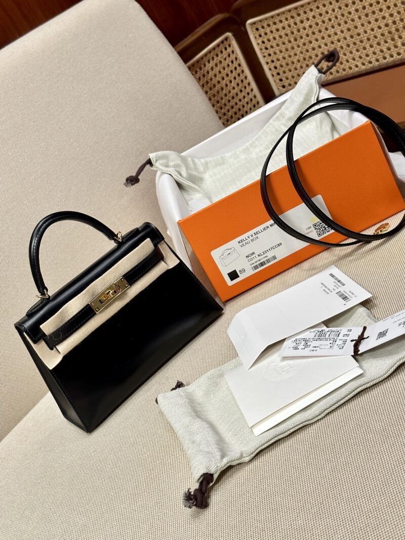 Hermès Mini Kelly 19 Box Calf Noir Gold Hardware - Image 2