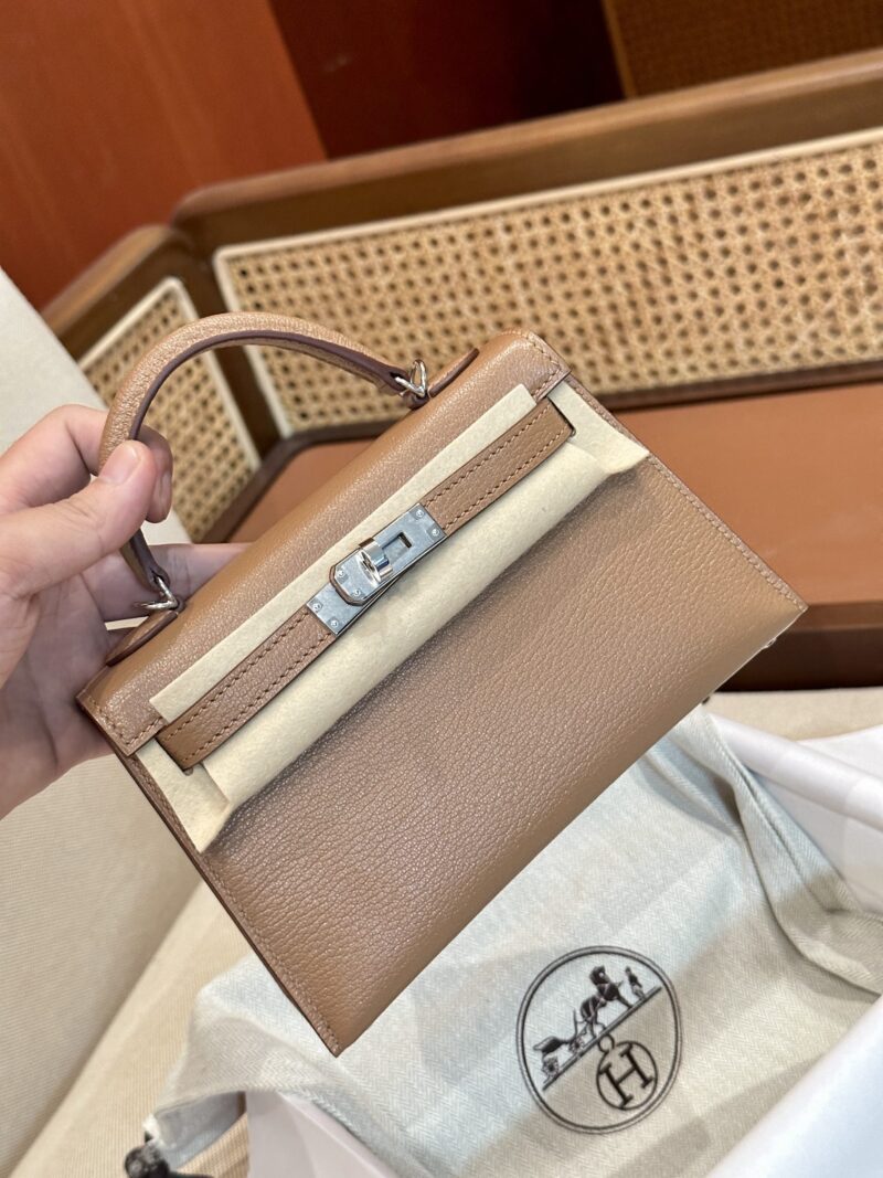 Hermès Mini Kelly 19 Chevre Quebracho Silver Hardware - Image 2