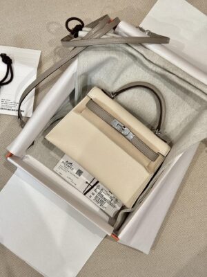 Hermès Mini Kelly 19 Chevre Nata & Gris Tourterelle Silver Hardware