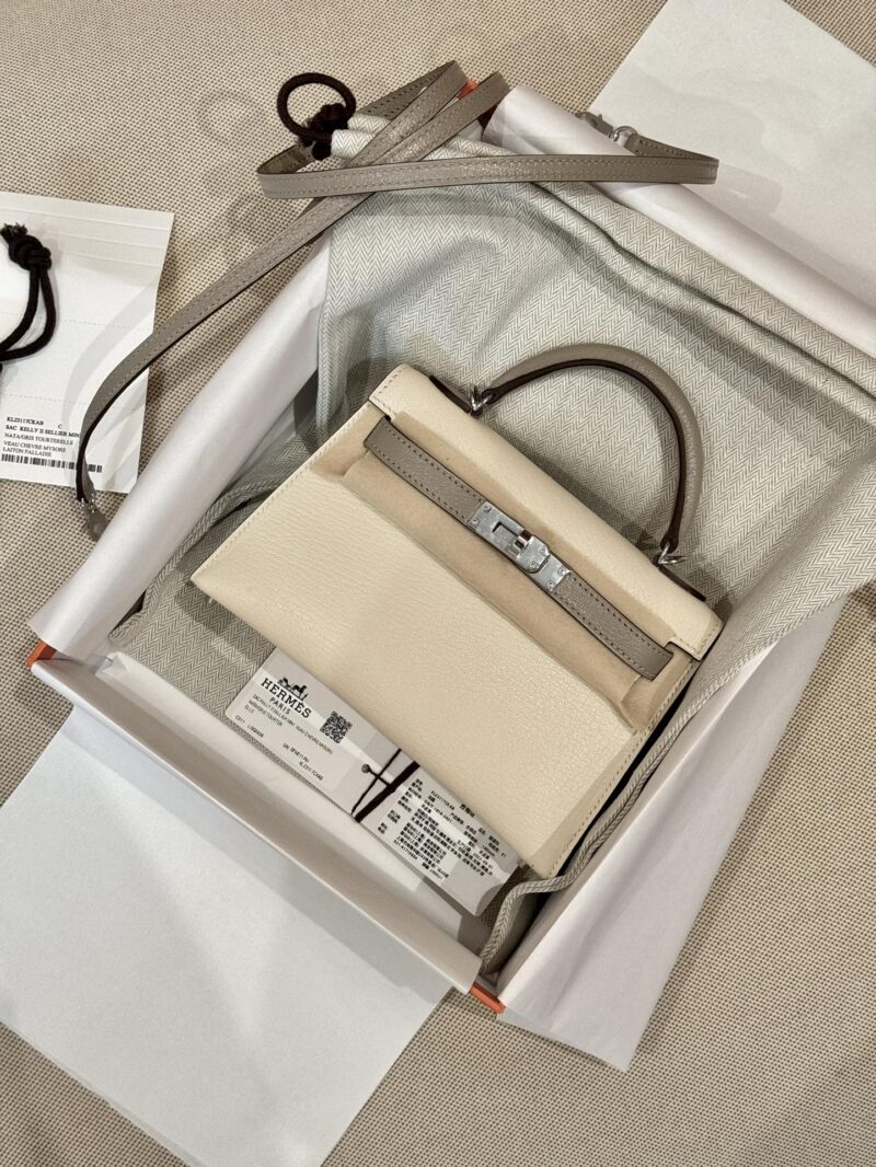 Hermès Mini Kelly 19 Chevre Nata & Gris Tourterelle Silver Hardware