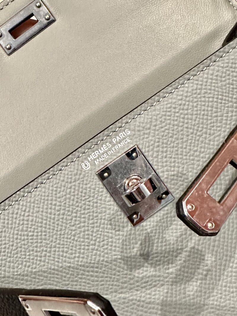Hermès Mini Kelly 19 Epsom Blue Glacier & Noir Silver Hardware - Image 8