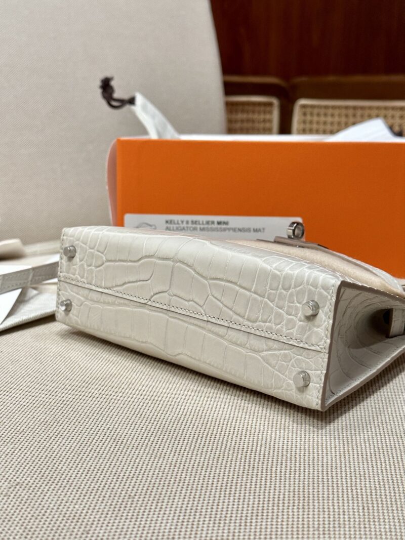 Hermès Mini Kelly Matte Alligator Beton Silver Hardware - Image 13