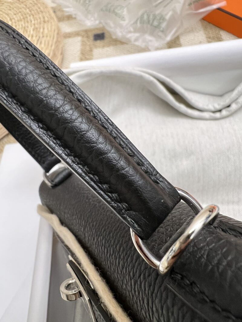 Hermès Kelly 25 Togo Noir Silver Hardware - Image 8