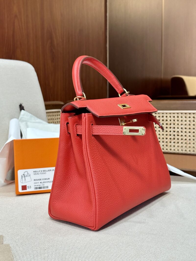 Hermès Kelly 25 Togo Rouge Coeur Gold Hardware - Image 5