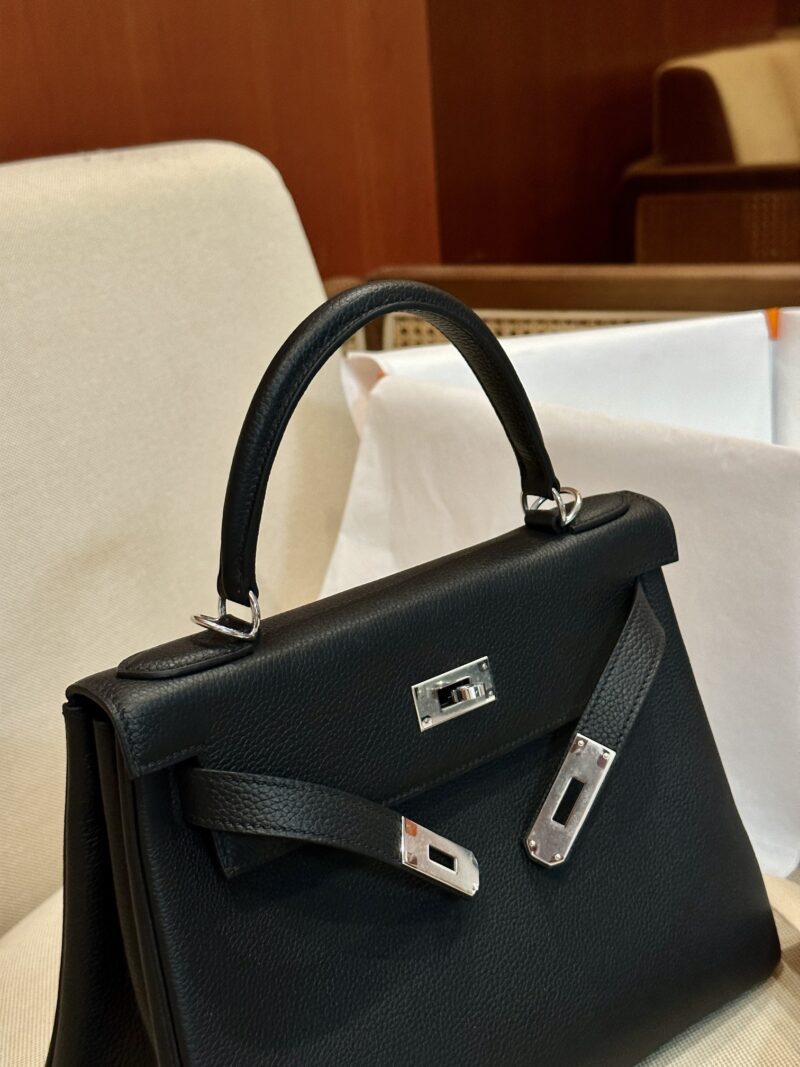 Hermès Kelly 28 Togo Silver Silver Hardware - Image 6