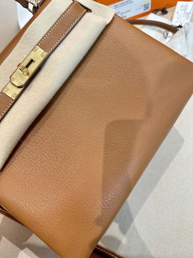 Hermès Kelly 28 Chevre Gold Gold Hardware - Image 13