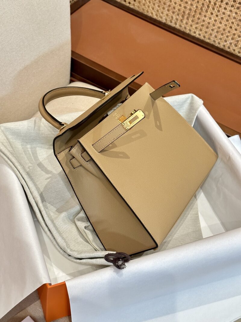 Hermès Kelly 25 Epsom Chai, Gold Gold Hardware - Image 2