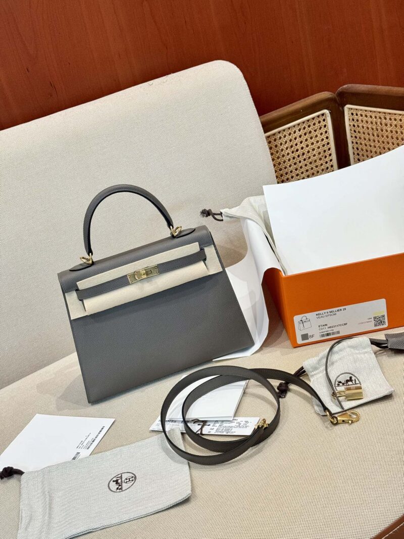 Hermès Kelly 28 Epsom Etain, Gold Gold Hardware - Image 2