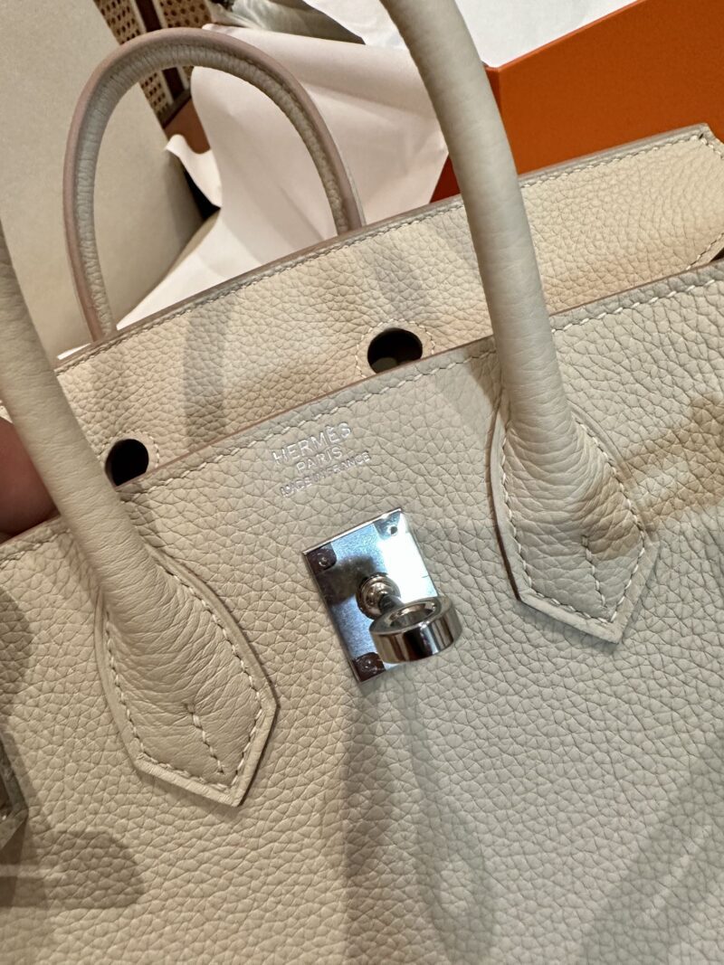 Hermès Birkin 25 Craie, Silver Togo Palladium Hardware - Image 10