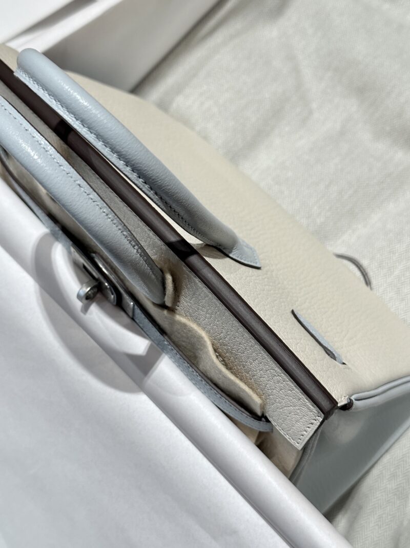 Hermès Birkin 25 Nata, Blue Brume Chevre Palladium Hardware - Image 5