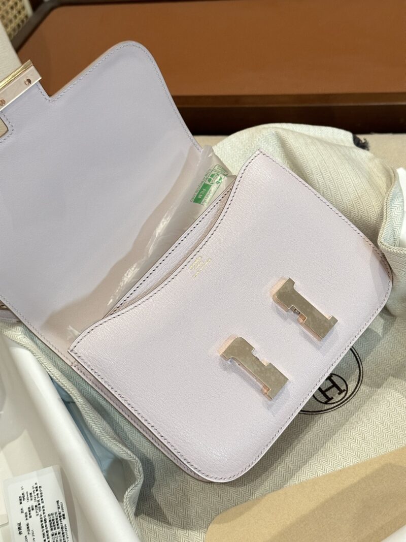 Hermès Constance 19 Mauve Pale, Rose Gold Chevre Gold Hardware - Image 4