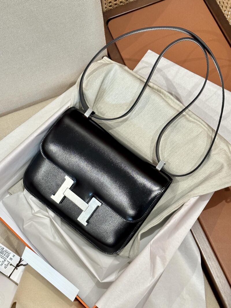 Hermès Constance 24 Noir Box Palladium Hardware - Image 4