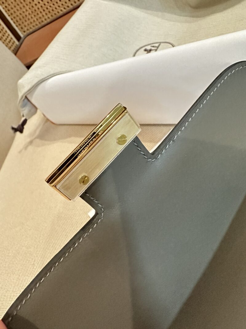 Hermès Constance 19 Etain, Gold Epsom Gold Hardware - Image 6