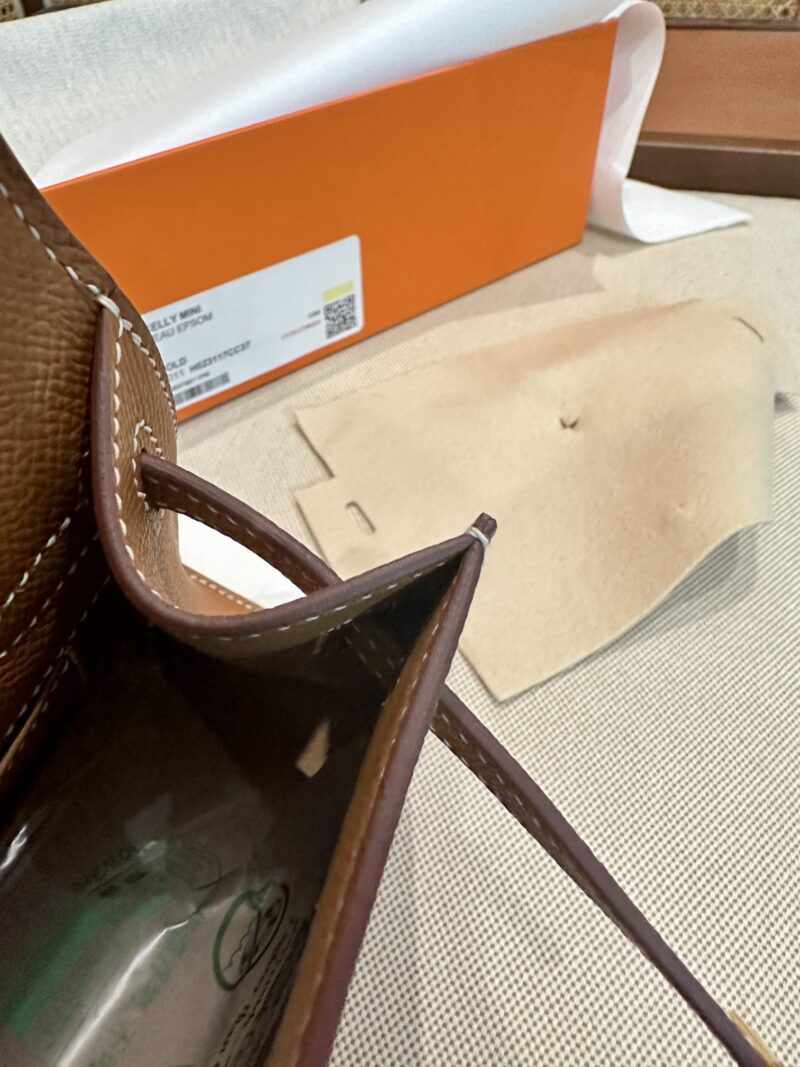 Hermès Kelly Pochette Gold Epsom Gold Hardware