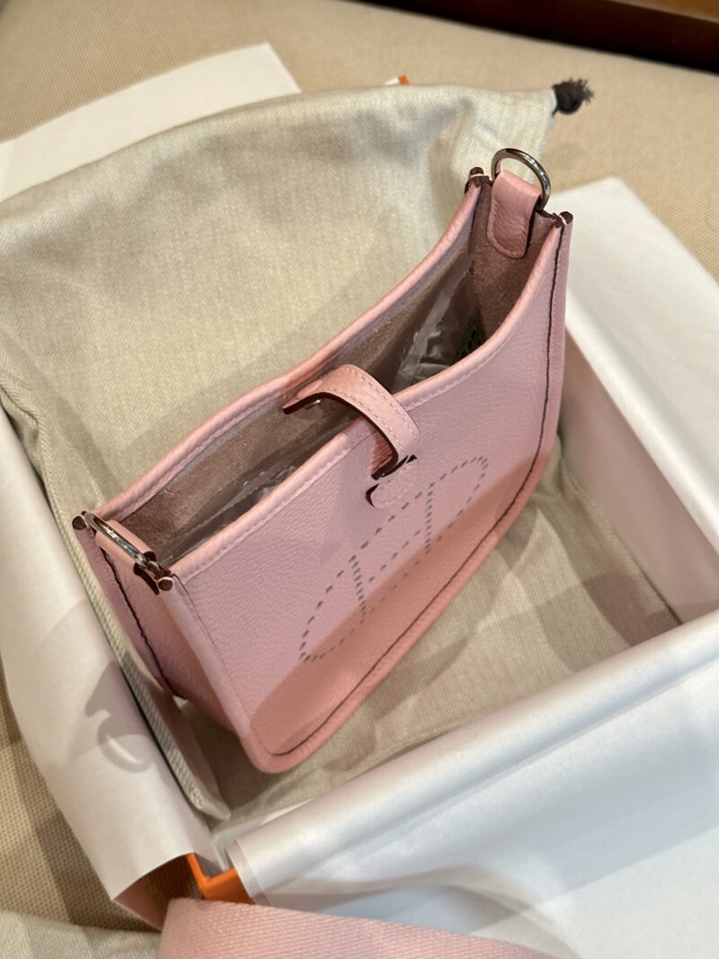 Hermès Mini Evelyne 16 Taurillon Clemence Rose Sakura Silver Hardware - Image 5