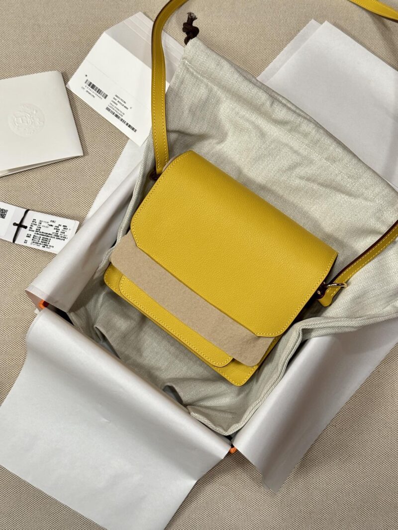Hermès Roulis 19 Evercolor Amber Gold Hardware - Image 4