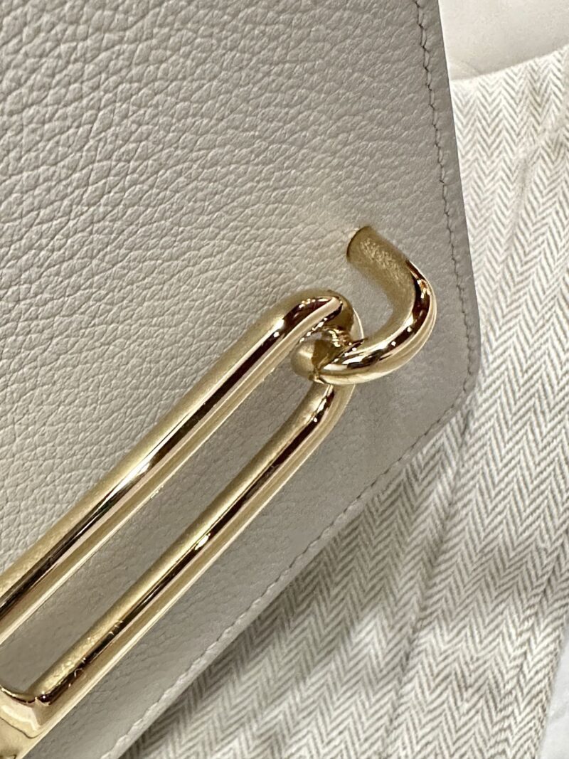 Hermès Roulis 19 Evercolor Gris Pearl Gold Hardware - Image 15